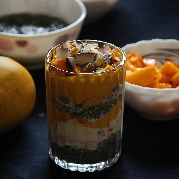 Mango Falooda With Fresh Mango Pulp